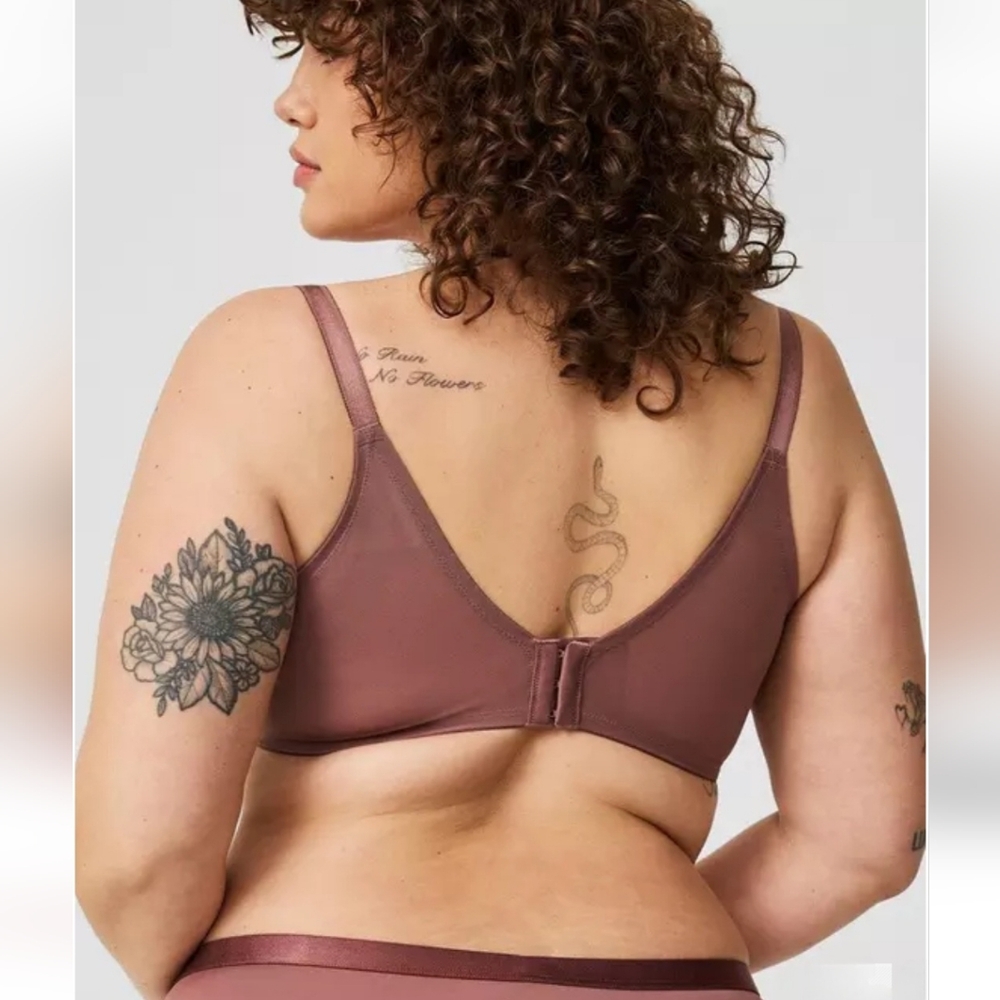 💥Sale💥NWOT Torrid Rose Mauve Lace XO Plunge Pushup Bra - Picture 2 of 5